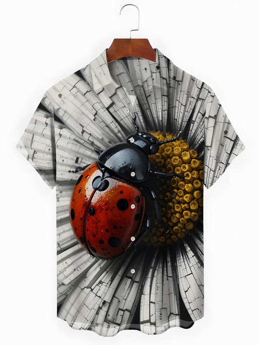 Ladybug Floral Print Men's Pocket Short Sleeve Shirts